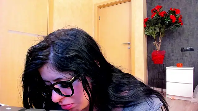 NayaNoirX online show from March 2026 10:04:01 PM