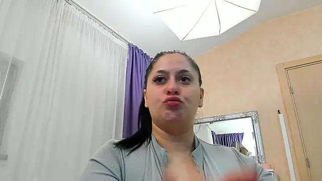 NayaNoirX online show from March 2026 06:00:02 AM