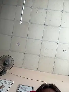 Chiipp69 online show from March 2026 07:00:02 AM