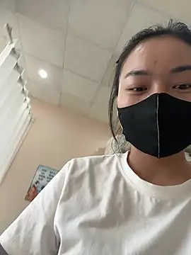 Chiipp69 online show from March 2026 03:03:02 AM