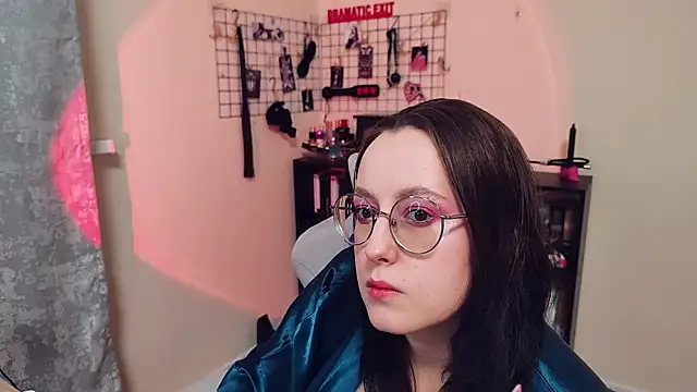 XXGoddessLXX online show from March 2026 07:47:01 PM