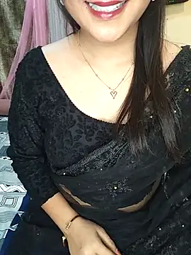 Saumyy online show from April 2026 04:13:01 PM