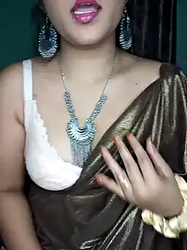 Snapshot of Saumyy chatting on February 2026 05:56:02 PM Saumyy online show from February 2026 05:56:02 PM