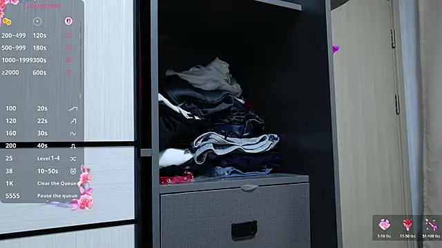 cuteqiqi online show from April 2026 01:24:01 PM