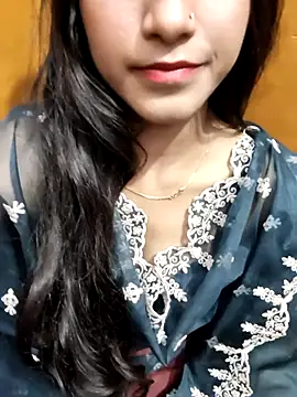 Yours-Zeenat online show from March 2026 07:17:02 PM