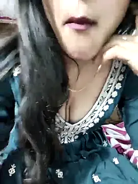 Yours-Zeenat online show from March 2026 06:26:02 PM