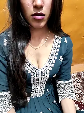 Yours-Zeenat online show from March 2026 06:15:01 PM