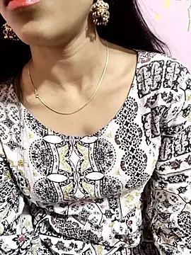 Yours-Zeenat online show from April 2026 06:11:01 PM