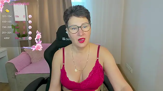 Snapshot of JennyMons chatting on June 2026 08:04:02 AM JennyMons online show from June 2026 08:04:02 AM