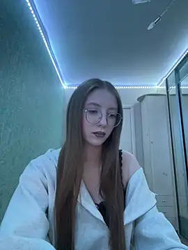 Eseniya  online show from February 2026 11:43:02 AM