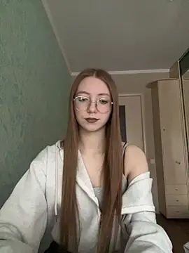 Eseniya  online show from February 2026 10:44:02 AM