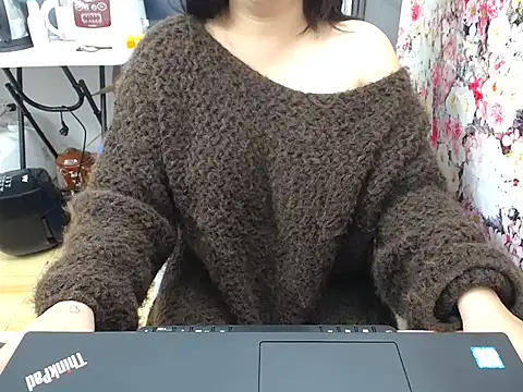 Snapshot of Coffee_Milktea chatting on February 2026 11:13:01 PM Coffee Milktea online show from February 2026 11:13:01 PM