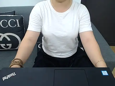 Coffee Milktea online show from May 2026 10:36:01 AM
