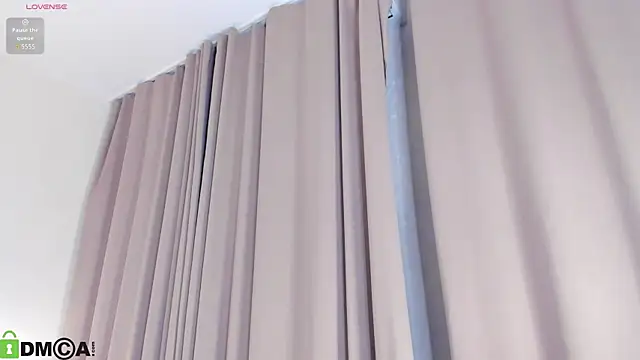 ChloeAlba online show from February 2026 04:02:01 AM