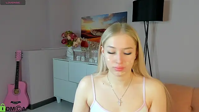 ChloeAlba online show from April 2026 04:04:02 AM