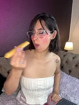 Snapshot of luna_gv chatting on February 2026 10:39:01 AM luna gv online show from February 2026 10:39:01 AM