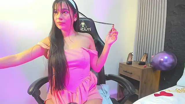 Snapshot of lila_lain chatting on February 2026 02:56:02 AM lila lain online show from February 2026 02:56:02 AM