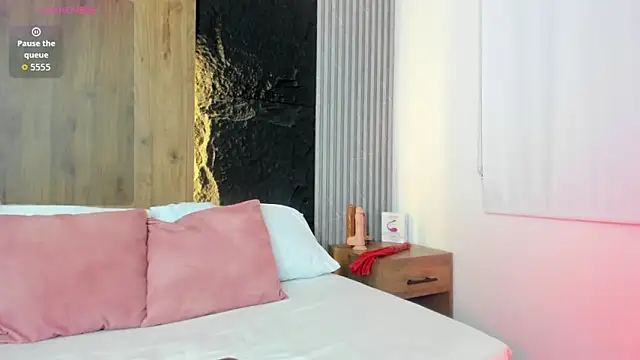 lila lain online show from March 2026 02:49:02 AM