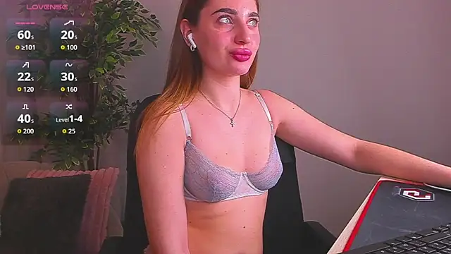 RinaKlark online show from March 2026 10:01:01 PM