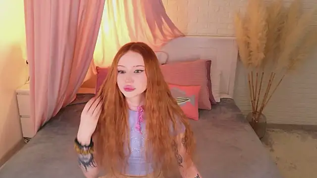 Snapshot of Zoe__Page chatting on February 2026 01:55:01 PM Zoe Page online show from February 2026 01:55:01 PM