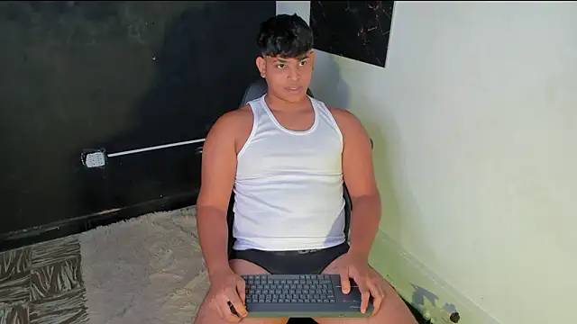 Snapshot of Nicole_and_thiago1 chatting on February 2026 09:14:01 PM Nicole and thiago1 online show from February 2026 09:14:01 PM