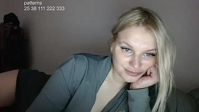 hey shinyy online show from June 2026 09:03:02 PM