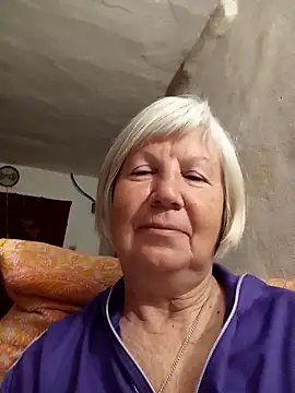 KlaudiaDarling online show from April 2026 10:27:02 PM