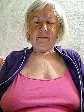 KlaudiaDarling online show from June 2026 02:01:01 AM
