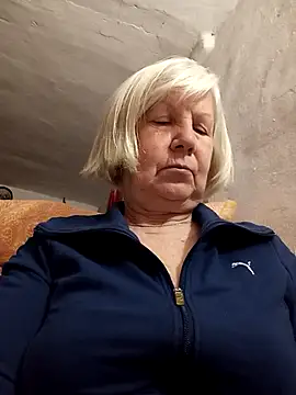 KlaudiaDarling online show from February 2026 10:10:01 PM