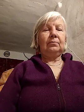 KlaudiaDarling online show from February 2026 04:04:01 PM