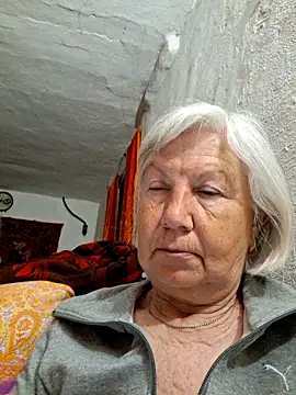 KlaudiaDarling online show from May 2026 09:12:02 PM