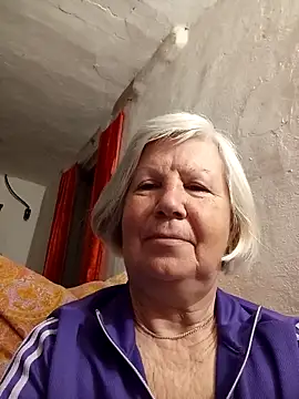 KlaudiaDarling online show from April 2026 11:22:01 PM