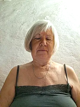 KlaudiaDarling online show from June 2026 01:11:02 AM