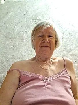 KlaudiaDarling online show from June 2026 02:33:01 AM