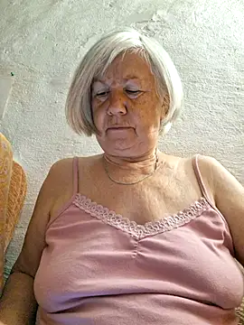 KlaudiaDarling online show from July 2026 01:01:01 AM