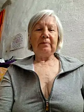 KlaudiaDarling online show from May 2026 05:53:02 PM