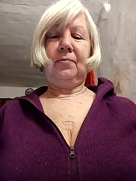 KlaudiaDarling online show from January 2026 08:45:01 PM