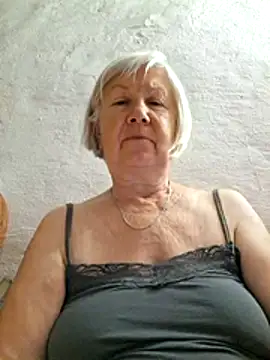 KlaudiaDarling online show from June 2026 07:09:02 PM
