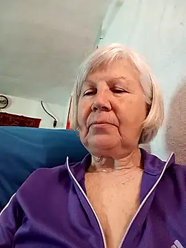 KlaudiaDarling online show from April 2026 10:06:01 AM