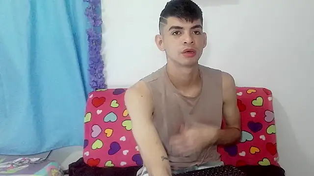 Snapshot of nico22love chatting on February 2026 12:13:02 PM nico22love online show from February 2026 12:13:02 PM