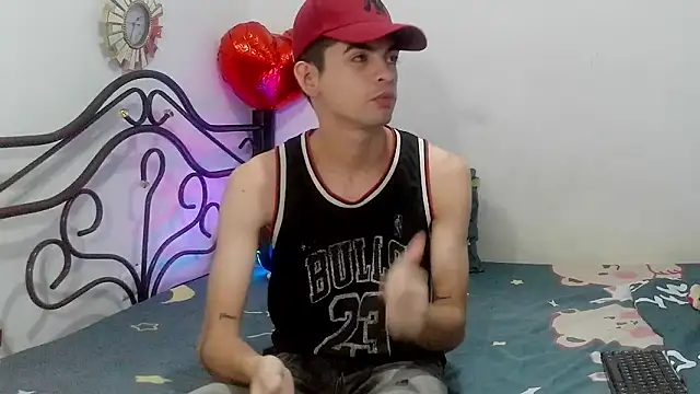 Snapshot of nico22love chatting on February 2026 12:27:01 PM nico22love online show from February 2026 12:27:01 PM