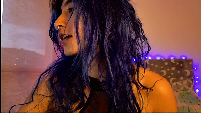 Snapshot of LunaisBack chatting on March 2026 11:12:02 PM LunaisBack online show from March 2026 11:12:02 PM