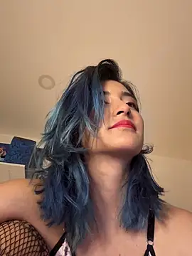 LunaisBack online show from April 2026 11:33:01 PM