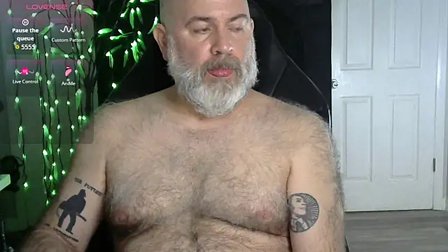 XJJ77x online show from January 2026 12:58:01 AM