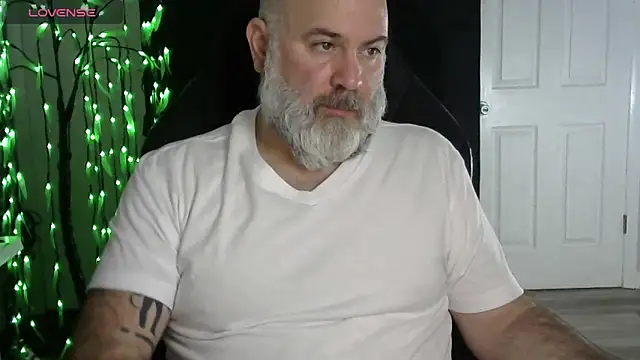 XJJ77x online show from February 2026 02:23:02 AM