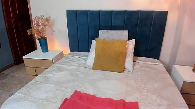 MiaaHarperr online show from February 2026 12:54:01 AM