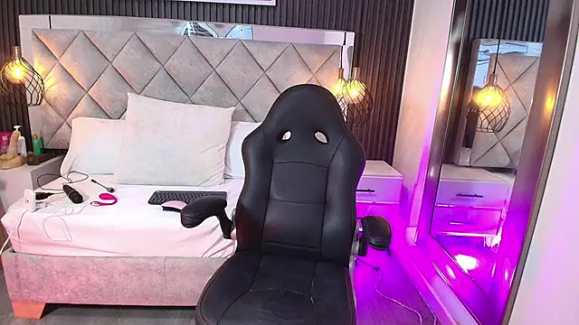 Snapshot of Sara_Channel01 chatting on February 2026 11:30:01 AM Sara Channel01 online show from February 2026 11:30:01 AM