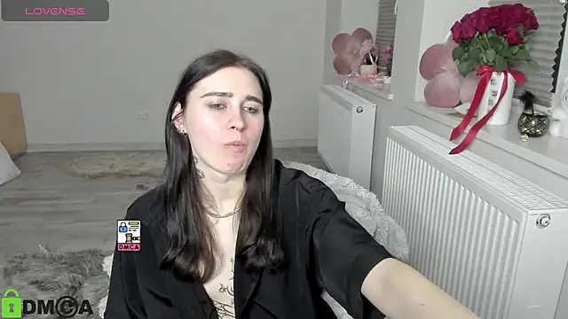 KrissLimada online show from April 2026 10:01:02 PM