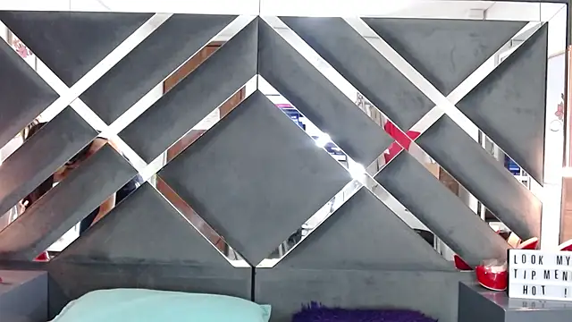 melody  sweet  online show from February 2026 09:11:01 PM