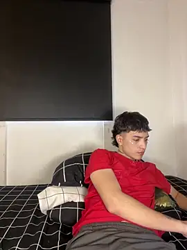 itselladoll online show from February 2026 10:51:02 PM